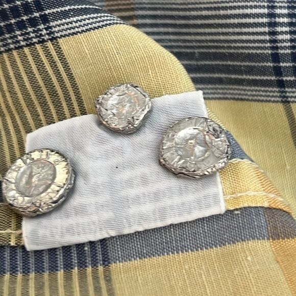 Tommy Bahama Indigo Palms ShirtβLinen and Tencel Small - Picture 11 of 11